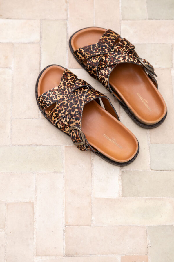 MAISON TOUFET SANDALE PLATE FOOTBED CONFORTABLE LEOPARD CUIR POULAIN ROMANE