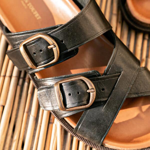 MAISON TOUFET SANDALE PLATE FOOTBED CONFORTABLE NOIR CUIR LISSE KAREN