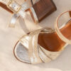 MAISON TOUFET SANDALE TALON CARRE MOYEN CONFORTABLE DORE CLAIR CUIR METALLISE CRAQUELE ANTOINETTE