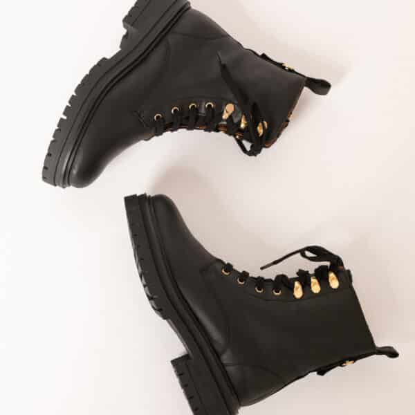 MAISON TOUFET BOTTINES CONFORTABLE NOIR CUIR LISSE NORA