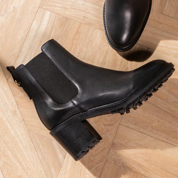 THEA NOIR