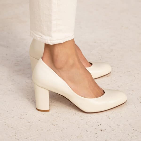 CARRE SANDALES TALON CONFORTABLE CRÈME CUIR LISSE LAURINE