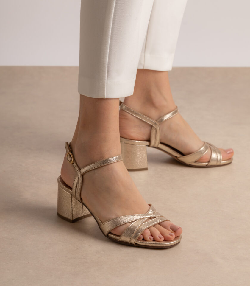 CARRE SANDALES TALON CONFORTABLE DORÉ PAILLETÉ CUIR GARANCE