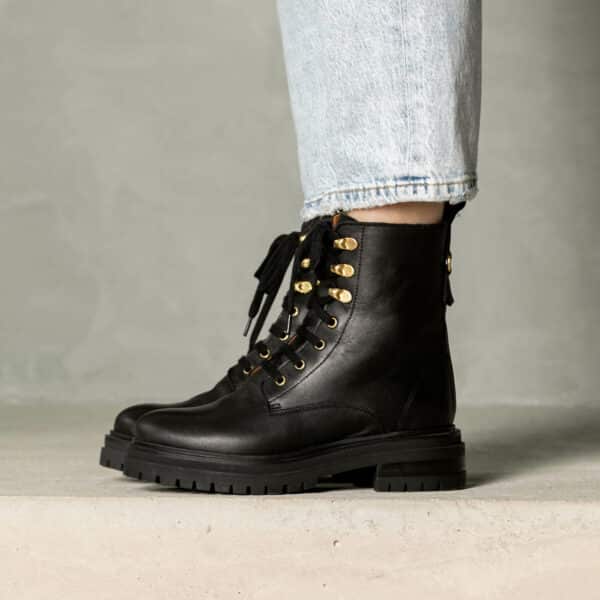 MAISON TOUFET BOTTINES CONFORTABLE NOIR CUIR GLACÉ NORA
