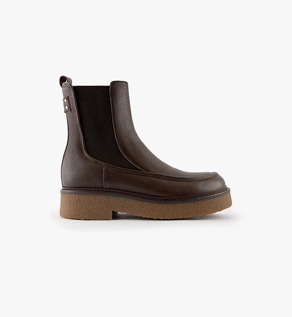 Bottines marron en cuir grainé Maison Toufet avec semelle contrastée