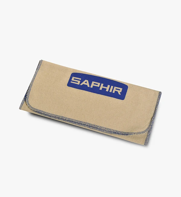 Bottines noires en cuir écoresponsable Maison Toufet sur fond blanc