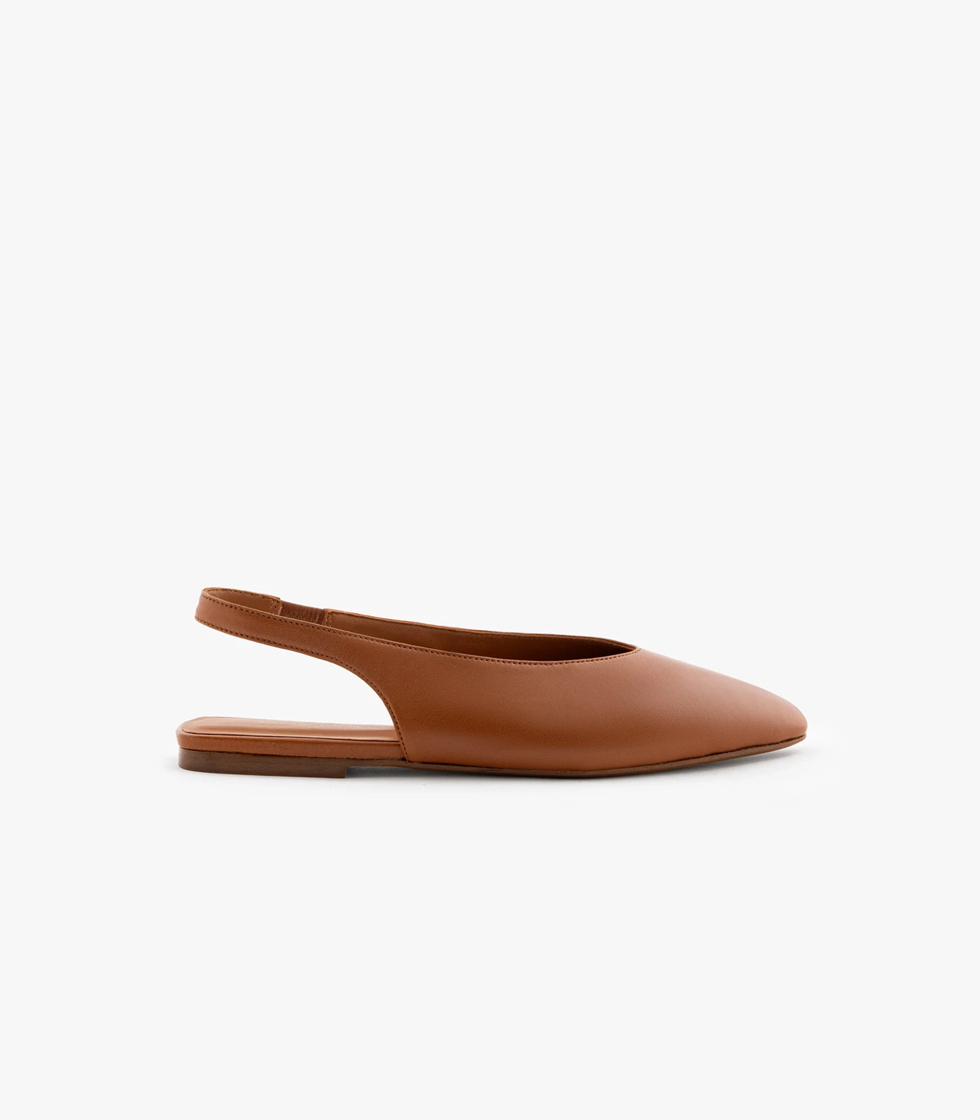 Bottines noires en cuir écoresponsable Maison Toufet sur fond blanc